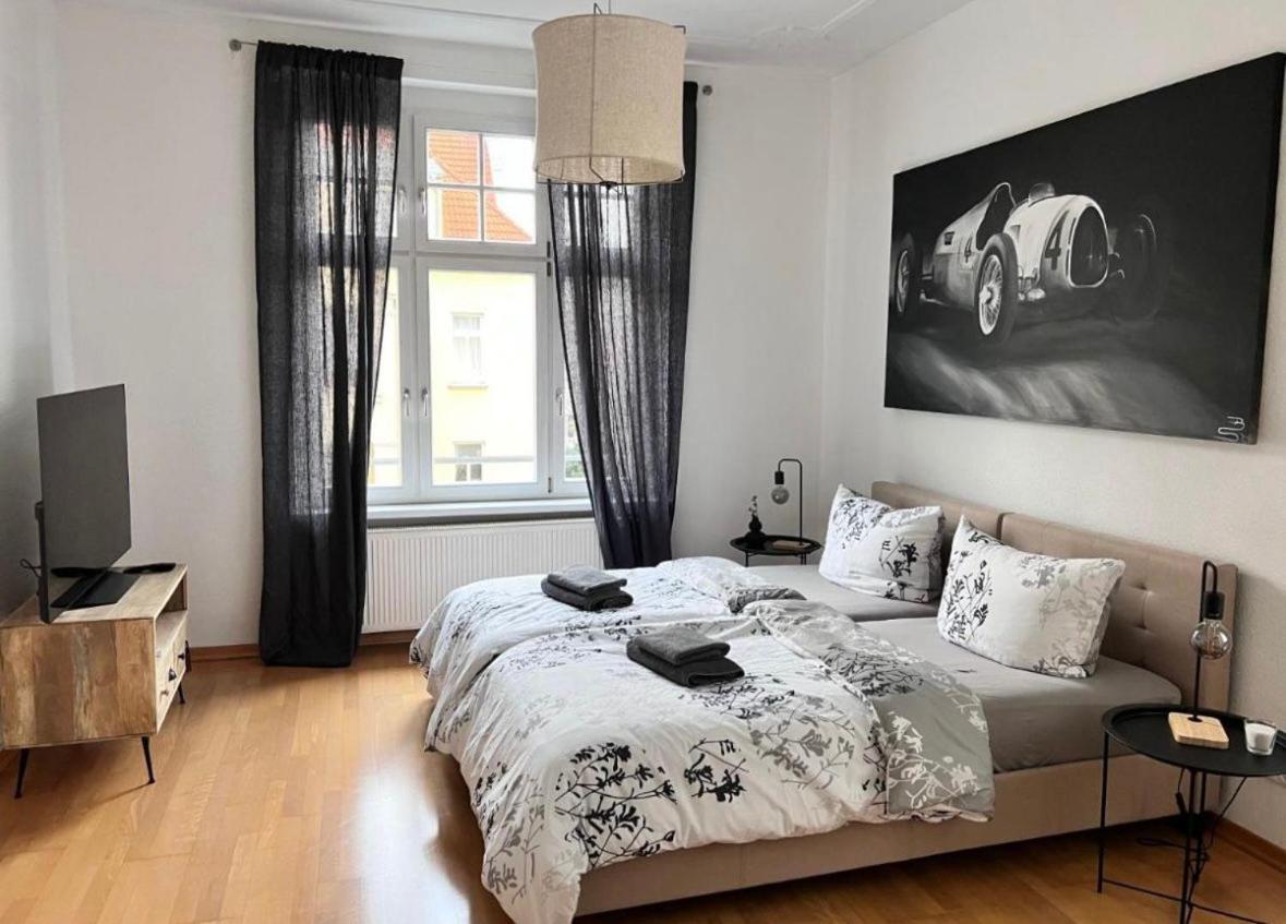 Feine Apartments In Der Suedstadt Von Erfurt Mit Kostenlosen Stellplatz & Flasche Wein Zur Begruessung Εξωτερικό φωτογραφία